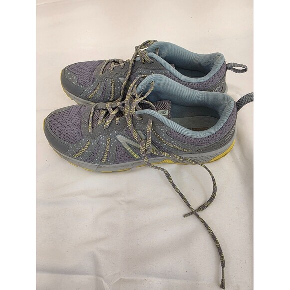 New Balance Womens Gray, Yellow Running Shoes Sneakers Size 9 - Picture 2 of 7